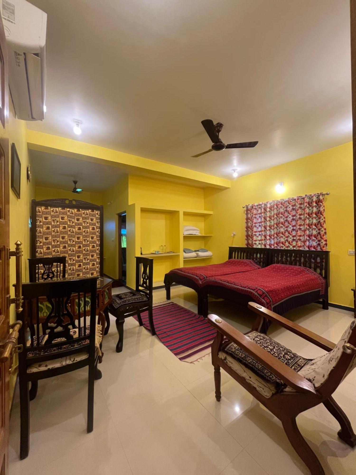Sharad Baug Homestay 부지 외부 사진